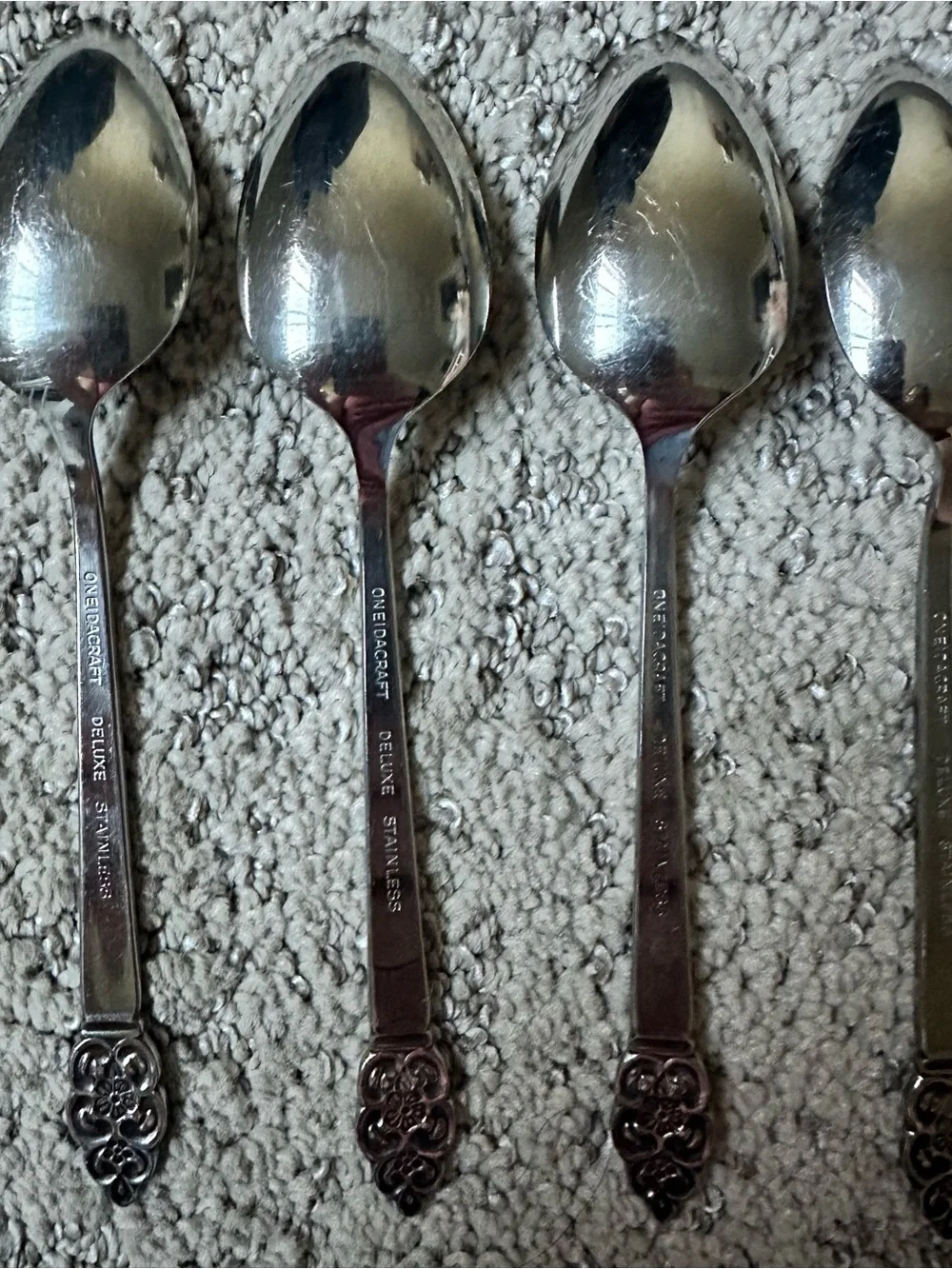 Lot of 4 Oneida Oneidacraft Deluxe Stainless Steel Teaspoons Nordic Crown